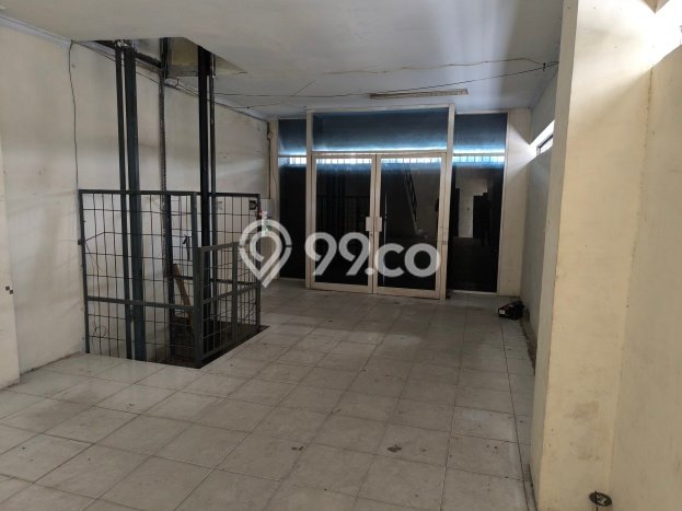 Gudang Dijual di Jakarta Pusat LT 67m2 & LB 360m2 Lokasi Terbaik! Gudang Dijual di Jakarta Pusat LT 67m2 & LB 360m2 Lokasi Terbaik!