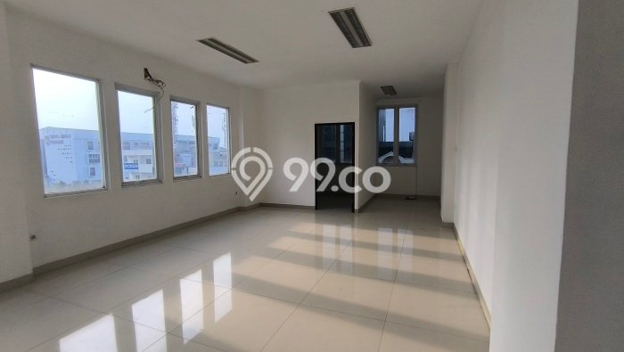 Disewakan Ruko di Kawasan Ramai Muara Karang Luas 500m2 Disewakan Ruko di Kawasan Ramai Muara Karang Luas 500m2