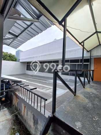 Jarang Ada! Rumah Sewa 4 Kamar Bagus Siap Huni Muara Karang Jarang Ada! Rumah Sewa 4 Kamar Bagus Siap Huni Muara Karang