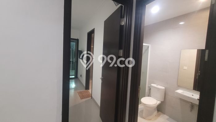 Rumah Elit LB 119m2 Siap Huni Desain Elegan di Pantai Indah Kapuk 2, Jakarta Utara Rumah Elit LB 119m2 Siap Huni Desain Elegan di Pantai Indah Kapuk 2, Jakarta Utara