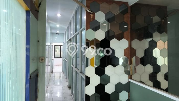 Unit Komersial Disewakan di Jakarta Barat Kawasan Strategis Harga Kompetitif Unit Komersial Disewakan di Jakarta Barat Kawasan Strategis Harga Kompetitif