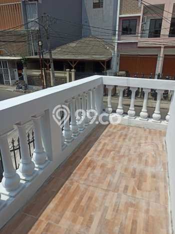 Rumah Disewakan Jakarta Utara LT 200m2 LB 250m2 Area Muara Karang Rumah Disewakan Jakarta Utara LT 200m2 LB 250m2 Area Muara Karang