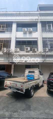 Unit Ruko Dijual di Jakarta Barat LT 63m2 & LB 189m2 Unit Ruko Dijual di Jakarta Barat LT 63m2 & LB 189m2
