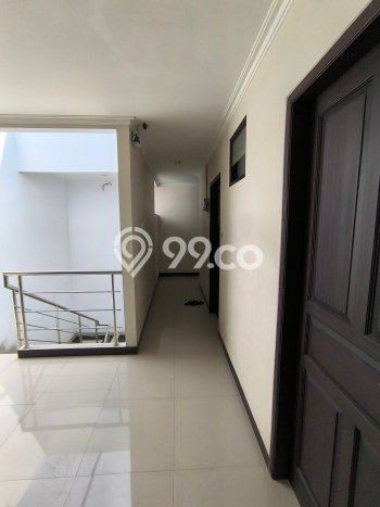 Unit Komersial Dijual di Jakarta Pusat LT 200m2 & LB 650m2 Unit Komersial Dijual di Jakarta Pusat LT 200m2 & LB 650m2