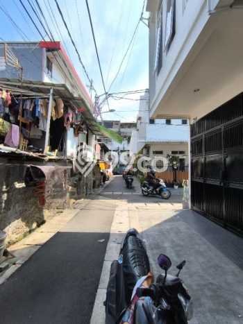 Rumah Modern 1 Kamar LT 100m2 di Gunung Sahari Rumah Modern 1 Kamar LT 100m2 di Gunung Sahari