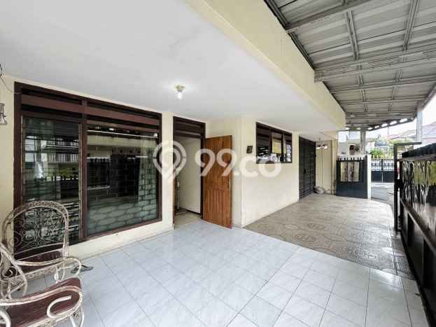 Siap Huni Rumah Mewah 5 Kamar di Tebet Dekat ke Mana Saja Siap Huni Rumah Mewah 5 Kamar di Tebet Dekat ke Mana Saja