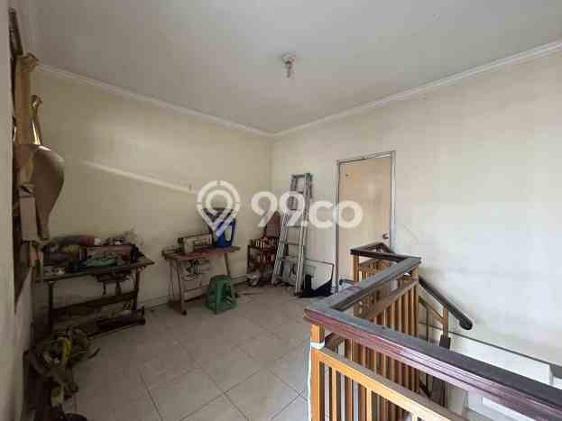 Jual Ruko Kawasan Strategis Kawasan Tebet, Luas 180m², Jalan Raya Jual Ruko Kawasan Strategis Kawasan Tebet, Luas 180m², Jalan Raya
