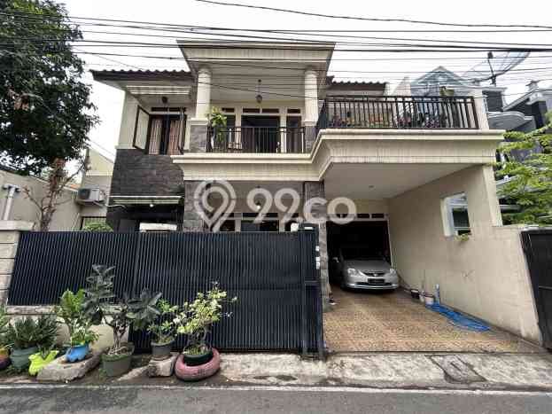 Dijual Rumah Premium dengan Fasilitas Sekitar Komplit di Tebet, Jakarta Selatan Dijual Rumah Premium dengan Fasilitas Sekitar Komplit di Tebet, Jakarta Selatan