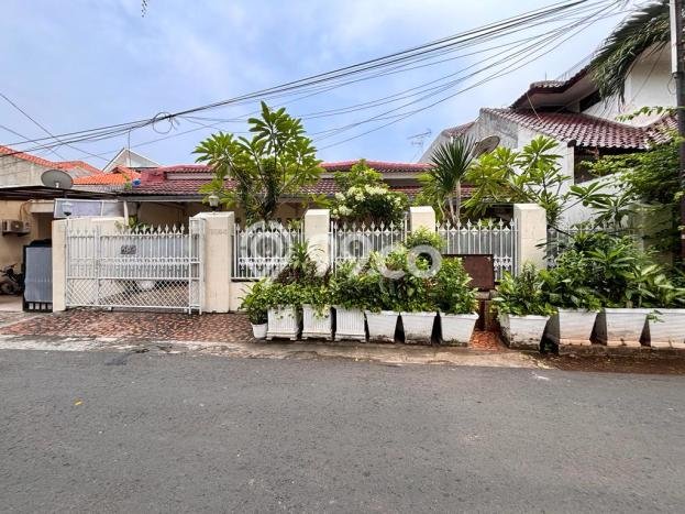Dijual Hunian Mewah dengan Fasilitas Sekitar Lengkap di Tebet, Jakarta Selatan Dijual Hunian Mewah dengan Fasilitas Sekitar Lengkap di Tebet, Jakarta Selatan