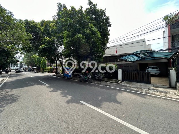 Dijual Rumah Premium dengan Fasilitas Sekitar Lengkap di Tebet, Jakarta Selatan Dijual Rumah Premium dengan Fasilitas Sekitar Lengkap di Tebet, Jakarta Selatan