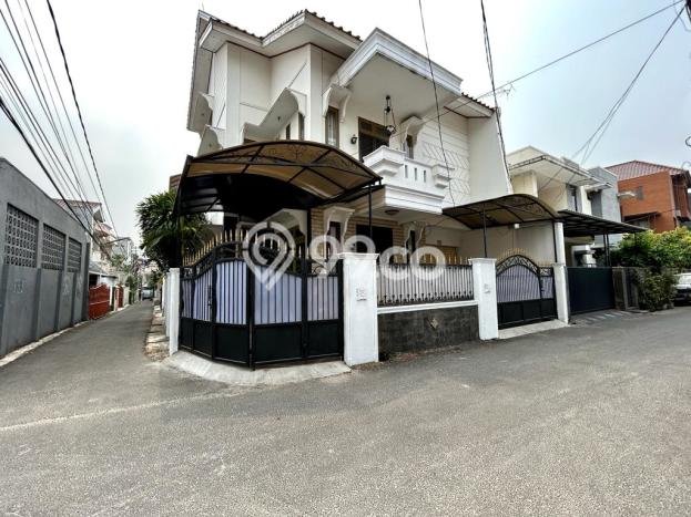 For Sale Rumah Mewah Exclusive di Tebet, Jakarta Selatan For Sale Rumah Mewah Exclusive di Tebet, Jakarta Selatan