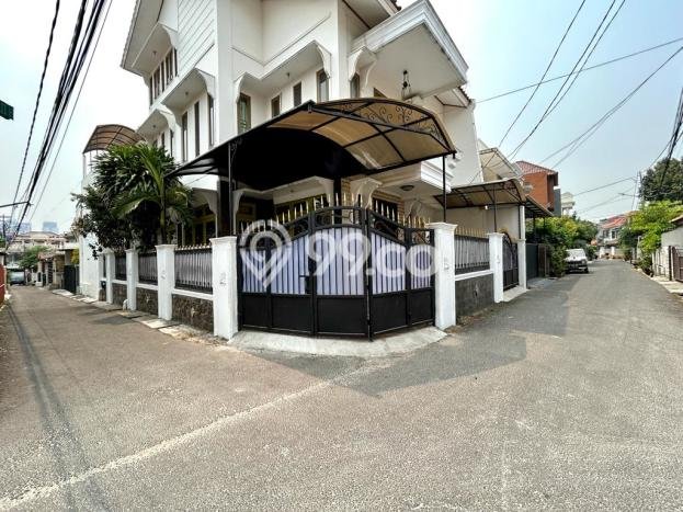 For Sale Rumah Mewah Exclusive di Tebet, Jakarta Selatan For Sale Rumah Mewah Exclusive di Tebet, Jakarta Selatan