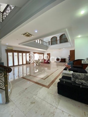 For Sale! Luxury House LT 1039m2 Desain Modern di Kuningan For Sale! Luxury House LT 1039m2 Desain Modern di Kuningan
