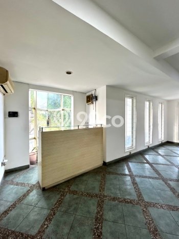 Kantor Dijual di Tebet LT 276m2, LB 350m2 untuk Investasi Kantor Dijual di Tebet LT 276m2, LB 350m2 untuk Investasi