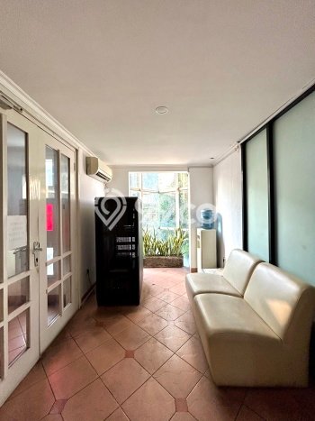 Kantor Dijual di Tebet LT 276m2, LB 350m2 untuk Investasi Kantor Dijual di Tebet LT 276m2, LB 350m2 untuk Investasi