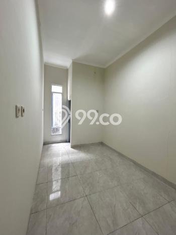 Rumah Modern Cantik 4 Kamar Siap Huni di Tebet Rumah Modern Cantik 4 Kamar Siap Huni di Tebet