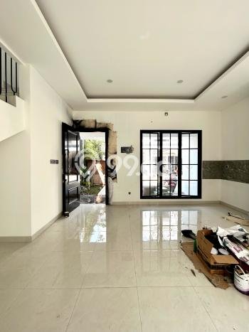 Rumah Elit LB 115m2 Siap Pakai Desain Elegan di Kalibata, Jakarta Selatan Rumah Elit LB 115m2 Siap Pakai Desain Elegan di Kalibata, Jakarta Selatan