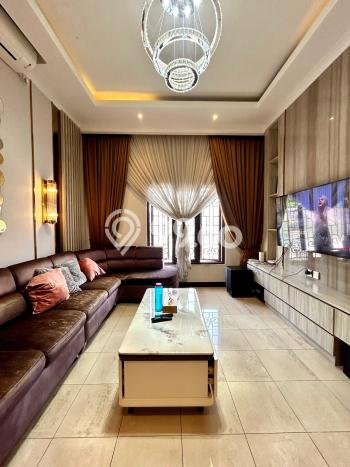 Rumah Elit Modern Tanpa Renovasi di Cipete Jakarta Selatan Rumah Elit Modern Tanpa Renovasi di Cipete Jakarta Selatan