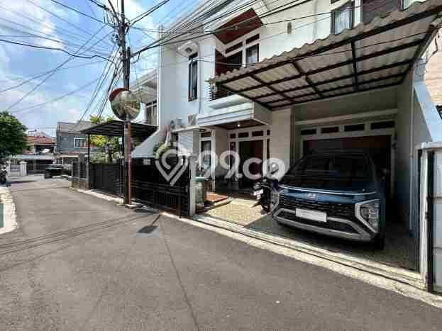 For Sale Rumah Mewah Exclusive di Tebet, Jakarta Selatan For Sale Rumah Mewah Exclusive di Tebet, Jakarta Selatan