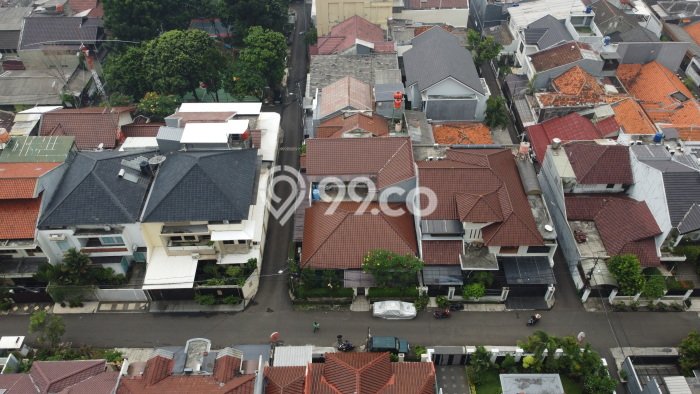 Hunian Mewah Siap Huni LT 295m2 di Tebet, Jakarta Selatan Hunian Mewah Siap Huni LT 295m2 di Tebet, Jakarta Selatan