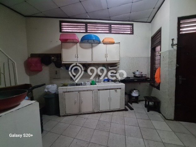 Rumah Elit Modern Siap Huni di Cawang Jakarta Timur Rumah Elit Modern Siap Huni di Cawang Jakarta Timur