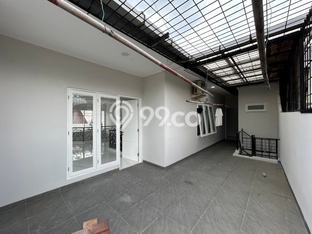 For Sale Rumah Mewah Exclusive di Tebet, Jakarta Selatan For Sale Rumah Mewah Exclusive di Tebet, Jakarta Selatan