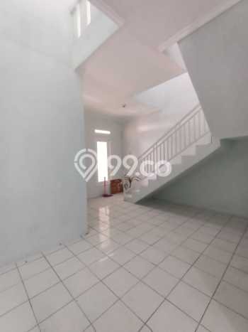 Hot Offer Hunian Mewah Ideal dan Luas di Tebet, Jakarta Selatan Hot Offer Hunian Mewah Ideal dan Luas di Tebet, Jakarta Selatan