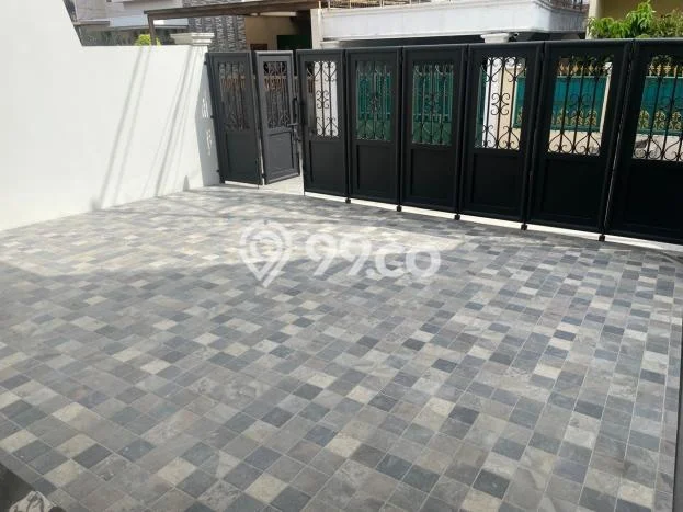 Dijual Rumah Mewah Elegan Dengan View Eksklusif di Pondok Bambu, Jakarta Timur Dijual Rumah Mewah Elegan Dengan View Eksklusif di Pondok Bambu, Jakarta Timur