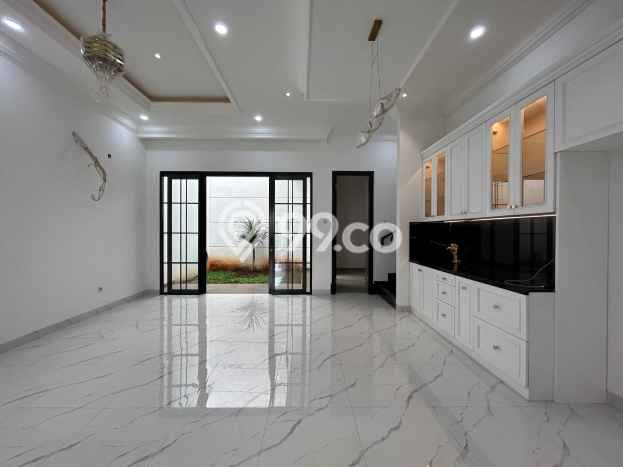 Dijual Rumah Mewah Exclusive di Duren Sawit, Jakarta Timur Dijual Rumah Mewah Exclusive di Duren Sawit, Jakarta Timur