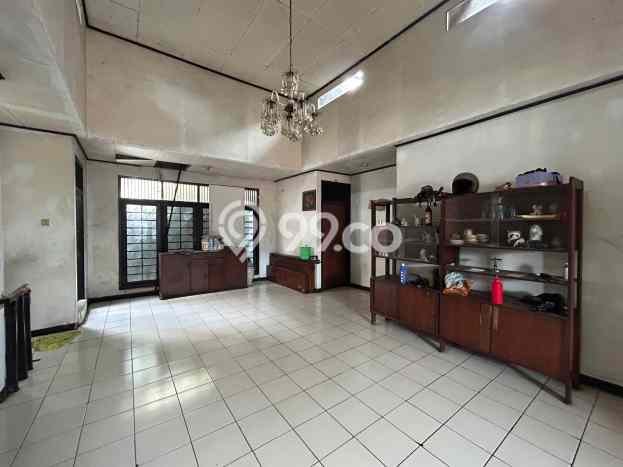 Siap Huni Rumah Mewah 7 Kamar di Tebet Dekat ke Mana Pun Siap Huni Rumah Mewah 7 Kamar di Tebet Dekat ke Mana Pun
