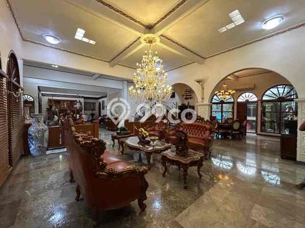 Rumah Mewah Siap Huni LT 900m2 di Duren Sawit, Jakarta Timur Rumah Mewah Siap Huni LT 900m2 di Duren Sawit, Jakarta Timur