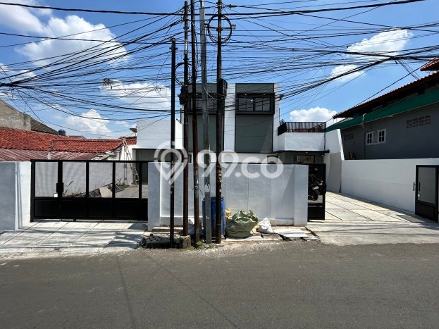 Dijual Segera Rumah Kost di Ampera, Jakarta Selatan 20 Kamar Dijual Segera Rumah Kost di Ampera, Jakarta Selatan 20 Kamar