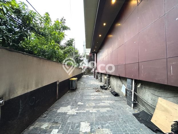 Ruko Bagus Dijual di Kemang Jakarta Selatan Strategis Cocok untuk Kembangkan Bisnis Ruko Bagus Dijual di Kemang Jakarta Selatan Strategis Cocok untuk Kembangkan Bisnis