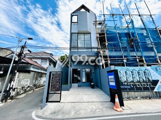 Dijual Rumah Eksklusif 4 KT di Kalibata, Jakarta Selatan Dijual Rumah Eksklusif 4 KT di Kalibata, Jakarta Selatan