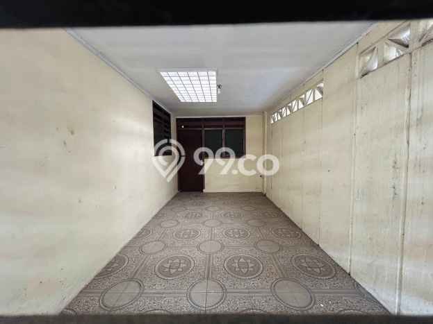 Siap Huni Rumah Mewah 5 Kamar di Tebet Dekat ke Mana Saja Siap Huni Rumah Mewah 5 Kamar di Tebet Dekat ke Mana Saja