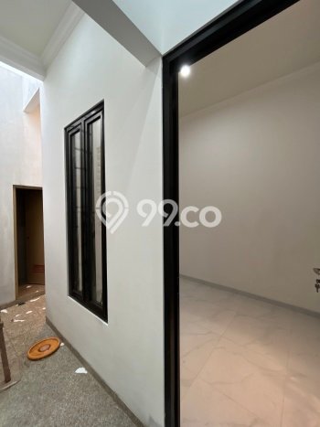 Rumah Luxury Modern Tanpa Renovasi di Cawang Jakarta Timur Rumah Luxury Modern Tanpa Renovasi di Cawang Jakarta Timur