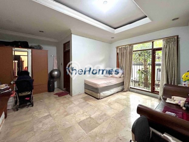 Siap Huni Rumah Mewah 6 Kamar di Tebet Dekat ke Mana Saja Siap Huni Rumah Mewah 6 Kamar di Tebet Dekat ke Mana Saja