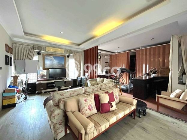 Dijual Rumah Mewah Megah Dengan View Eksklusif di Condet, Jakarta Timur Dijual Rumah Mewah Megah Dengan View Eksklusif di Condet, Jakarta Timur