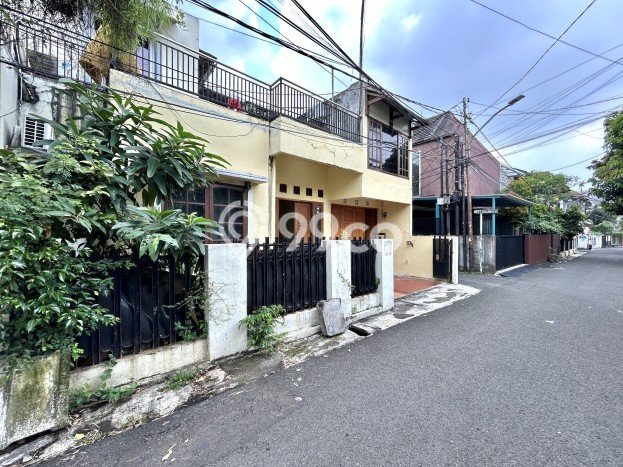 Rumah Mewah Dijual LT 172m2 di Tebet, Jakarta Selatan Rumah Mewah Dijual LT 172m2 di Tebet, Jakarta Selatan
