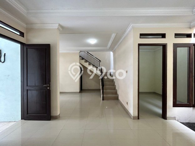 For Sale Rumah 4 Kamar Lokasi Ideal Nyaman dan Strategis di Tebet For Sale Rumah 4 Kamar Lokasi Ideal Nyaman dan Strategis di Tebet