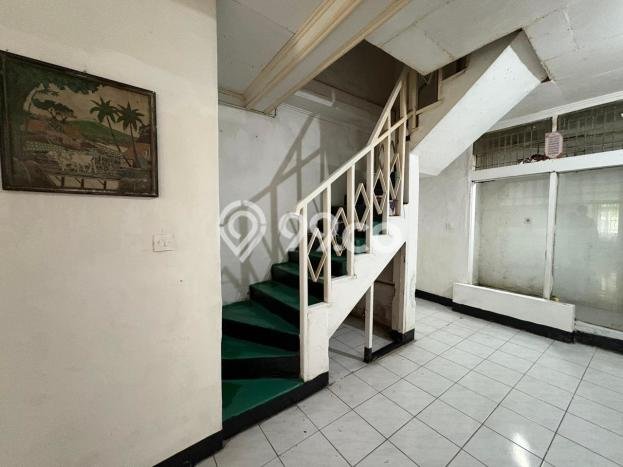 Hot Offer Hunian Mewah Ideal dan Luas di Tebet, Jakarta Selatan Hot Offer Hunian Mewah Ideal dan Luas di Tebet, Jakarta Selatan