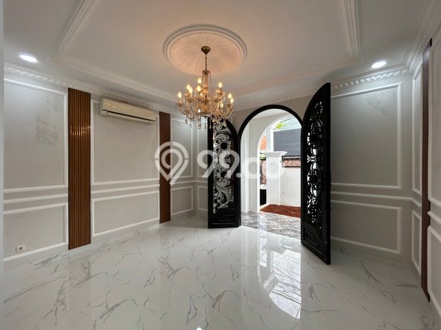 For Sale Rumah Mewah Exclusive di Tebet, Jakarta Selatan For Sale Rumah Mewah Exclusive di Tebet, Jakarta Selatan