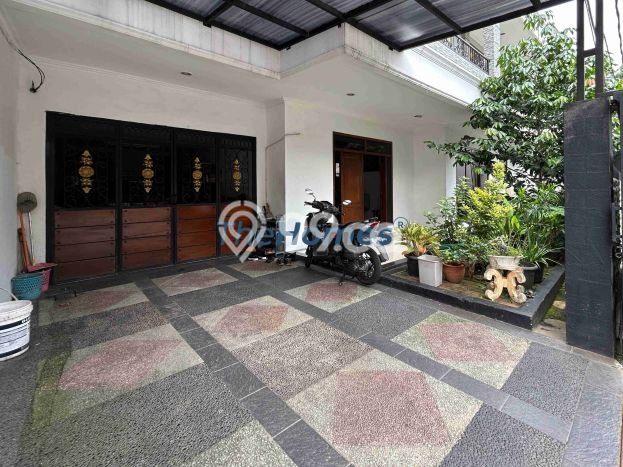 Siap Huni Rumah Mewah 6 Kamar di Tebet Dekat ke Mana Saja Siap Huni Rumah Mewah 6 Kamar di Tebet Dekat ke Mana Saja