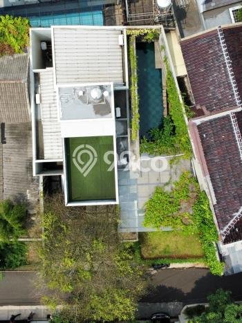 Rumah Mewah Dijual LT 240m2 di Kebayoran Baru, Jakarta Selatan Rumah Mewah Dijual LT 240m2 di Kebayoran Baru, Jakarta Selatan