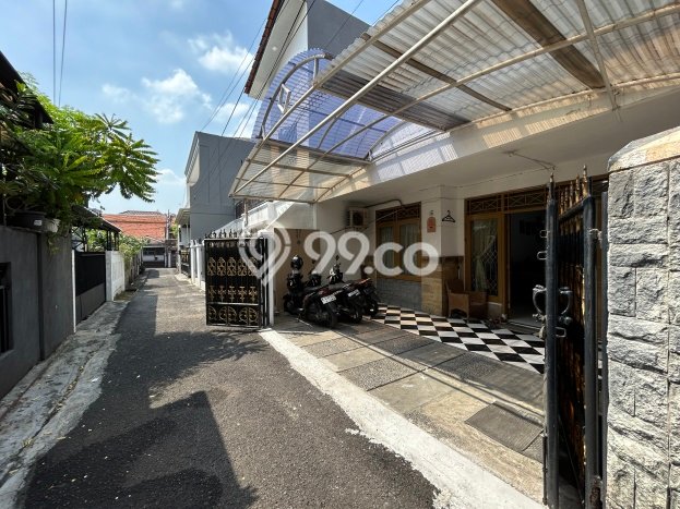 Hunian Cantik Minimalis Lb 154m2 di Tebet, Jakarta Selatan Hunian Cantik Minimalis Lb 154m2 di Tebet, Jakarta Selatan