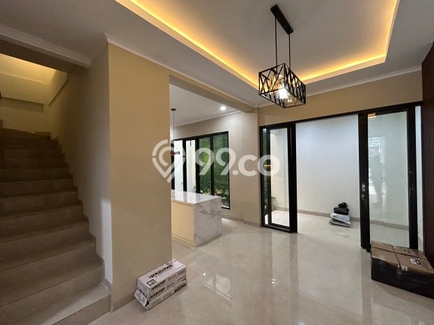 Hot Offer Hunian Mewah Ideal dan Luas di Tebet, Jakarta Selatan Hot Offer Hunian Mewah Ideal dan Luas di Tebet, Jakarta Selatan