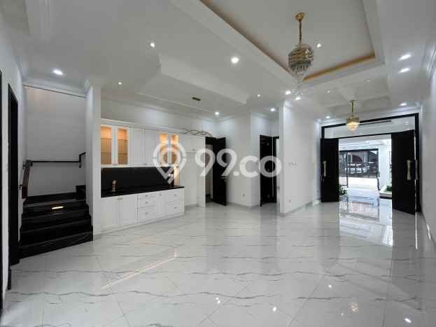 Dijual Rumah Mewah Exclusive di Duren Sawit, Jakarta Timur Dijual Rumah Mewah Exclusive di Duren Sawit, Jakarta Timur