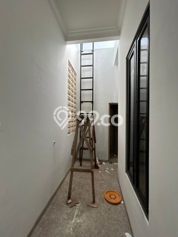 Rumah Luxury Modern Tanpa Renovasi di Cawang Jakarta Timur Rumah Luxury Modern Tanpa Renovasi di Cawang Jakarta Timur