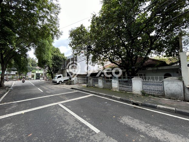 For Sale Rumah Elit Exclusive di Tebet, Jakarta Selatan For Sale Rumah Elit Exclusive di Tebet, Jakarta Selatan