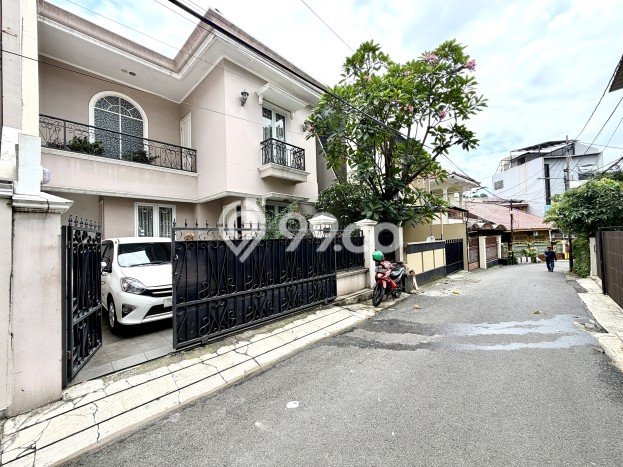 For Sale Rumah Elit Exclusive di Tebet, Jakarta Selatan For Sale Rumah Elit Exclusive di Tebet, Jakarta Selatan